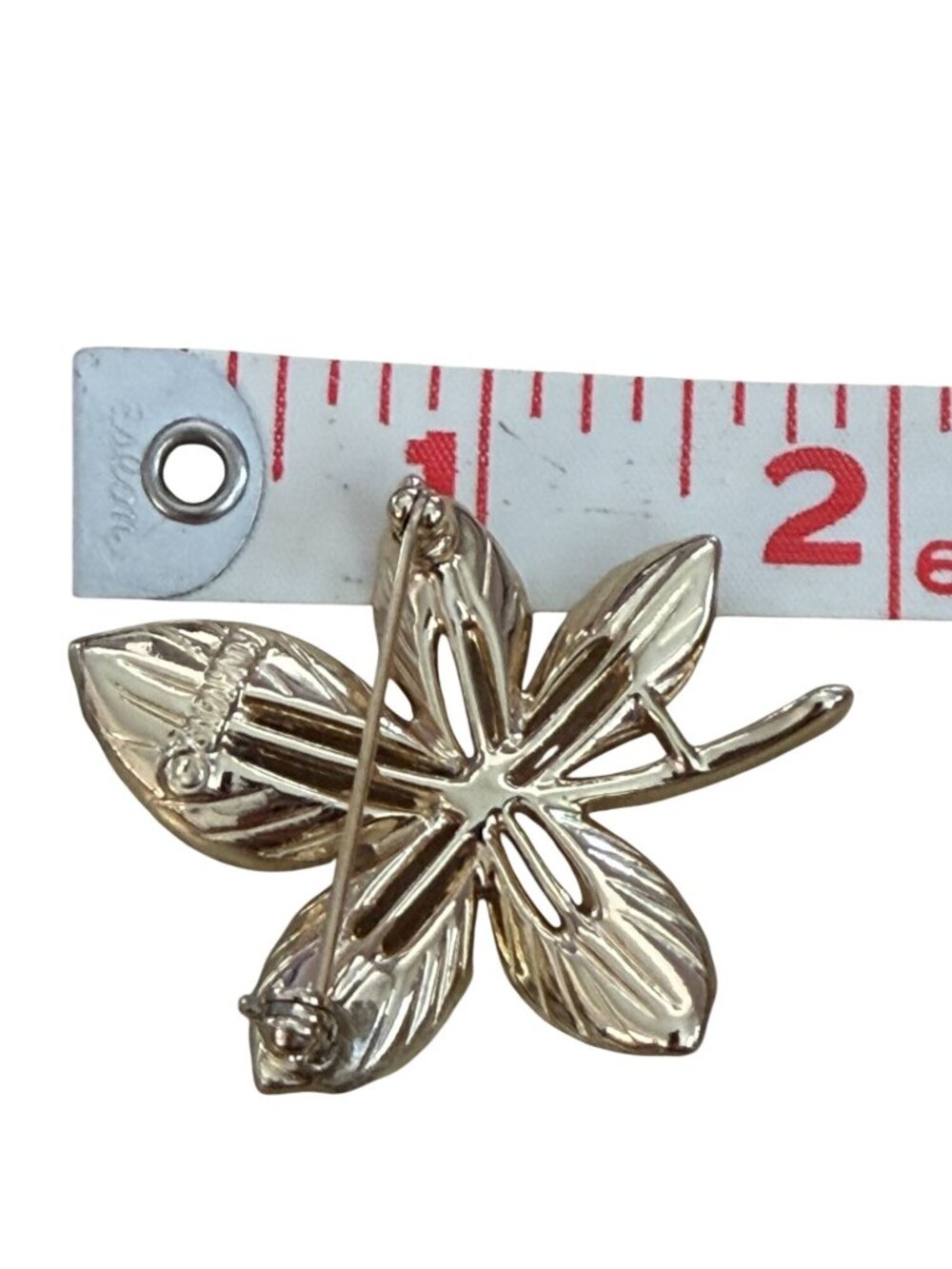 Vintage Sara Coventry Gold-Tone Vintage Leaf Brooch Pin Signed Exquisite 2" - Picture 6 of 6
